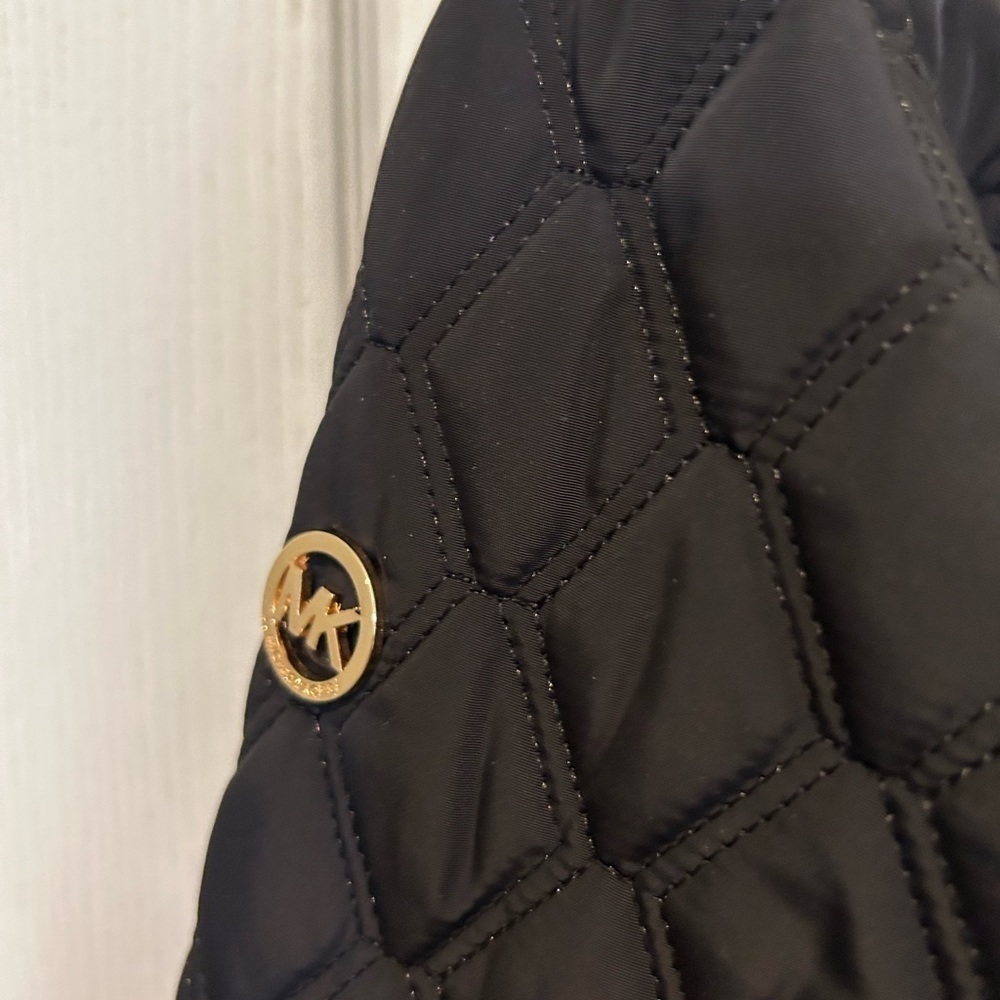 Michael Kors NWT Black Quilted Coat. - Picture 9 of 16